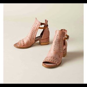 ❗️ISO A.S.98 Fair Winds Sandals - 39 ❗️